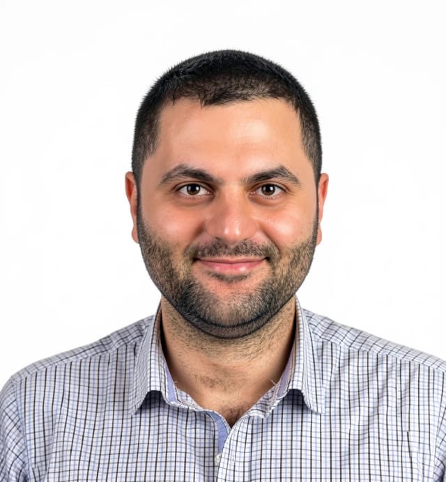 Toni Elias